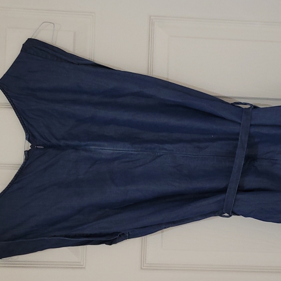 Women's sleeveless chambray denim dress, Sz L, worn only a few times, like new - Picture 3 of 4